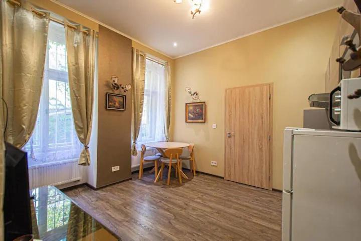 Cozy Homestay At Prague Main Station エクステリア 写真