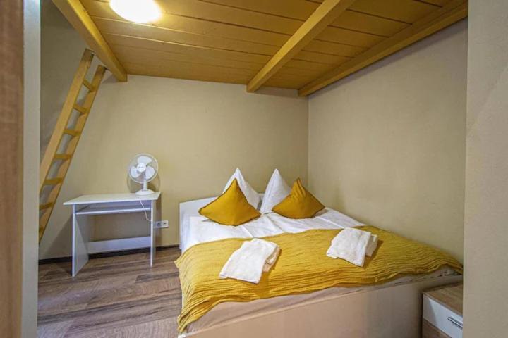 Cozy Homestay At Prague Main Station エクステリア 写真