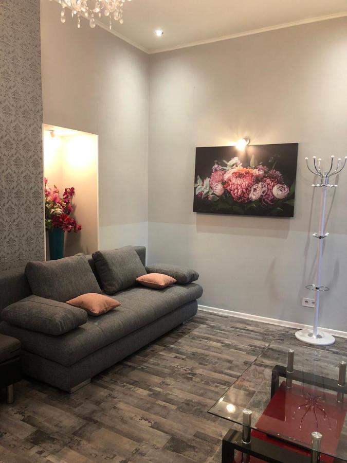 Cozy Homestay At Prague Main Station エクステリア 写真