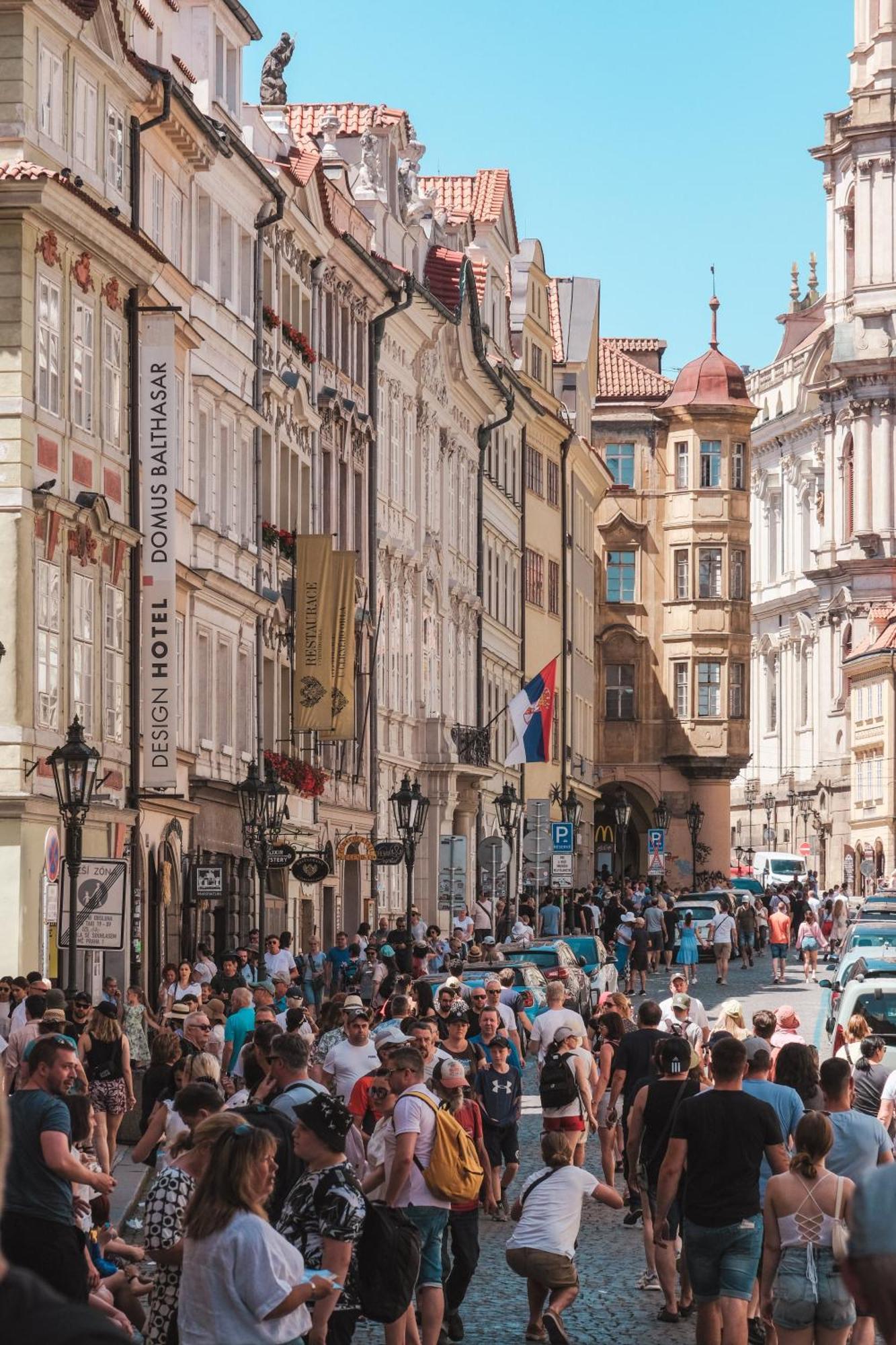 Cozy Homestay At Prague Main Station エクステリア 写真